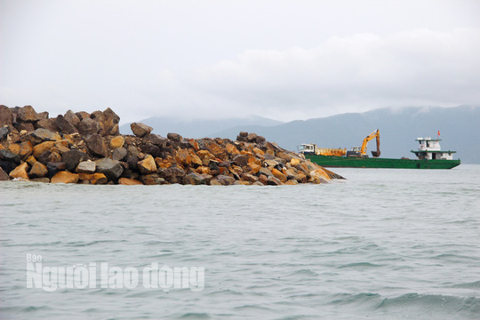 Hai dự án lấn vịnh Nha Trang tai tiếng bị thu hồi đất - Ảnh 3.
