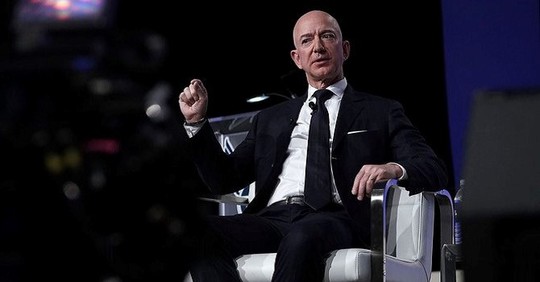 Tỷ phú Jeff Bezos từng là “người ngu nhất công ty” - Ảnh 1.