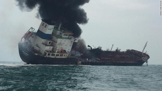 Tàu chở dầu treo cờ Việt Nam phát nổ sau khi rời Trung Quốc, ít nhất 1 người chết - Ảnh 1.