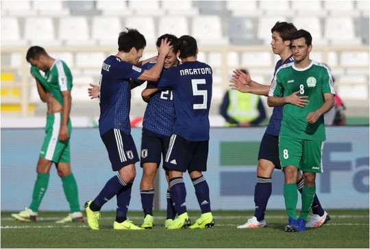 Ngược dòng thắng 3-2, Nhật Bản vất vả khởi đầu Asian Cup 2019 - Ảnh 3.