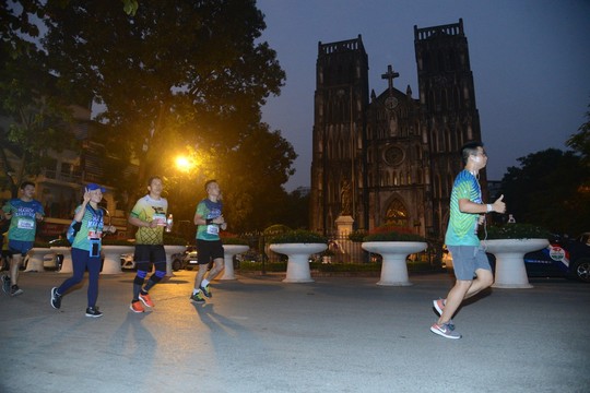 VPBank Hanoi Marathon - Sự khẳng định phong độ của các VĐV Việt Nam - Ảnh 1.