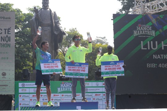 VPBank Hanoi Marathon - Sự khẳng định phong độ của các VĐV Việt Nam - Ảnh 2.