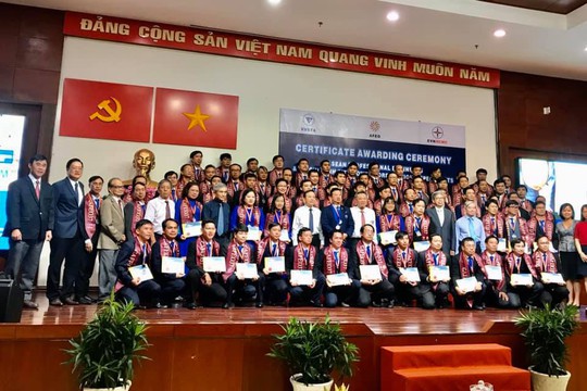 TP HCM trao chứng nhận kỹ sư ASEAN cho 70 người - Ảnh 1.