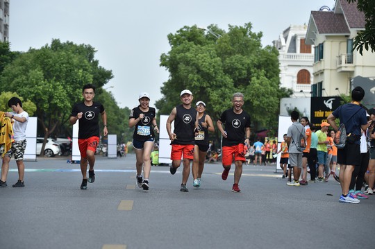 Thành viên nòng cốt của AR Saigon đăng quang tại Longbien Marathon 2019 - Ảnh 3.