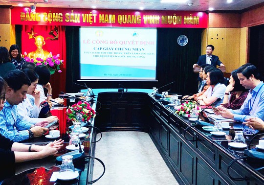 Bệnh viện công lập đầu tiên được trao chứng nhận GCP - Ảnh 1.