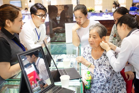 Lộc Phúc Fine Jewelry ưu đãi 30% tại VIJF 2019  - Ảnh 2.