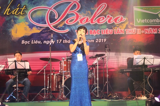 Hoài Linh giành giải nhất Hội thi “Tiếng hát Bolero” khu vực ĐBSCL - Ảnh 5.