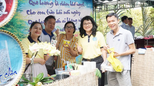 Ấm áp Phiên chợ nghĩa tình - Ảnh 1.