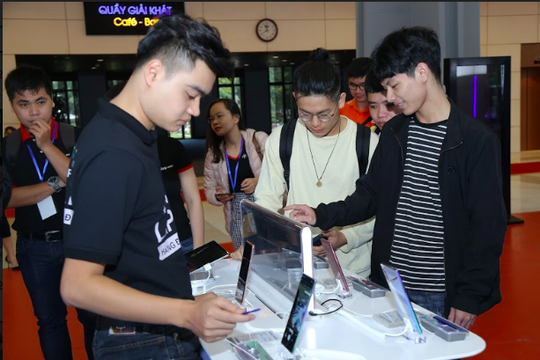 Hàng ngàn tín đồ công nghệ Việt quy tụ tại FPT Techday 2019 - Ảnh 2.