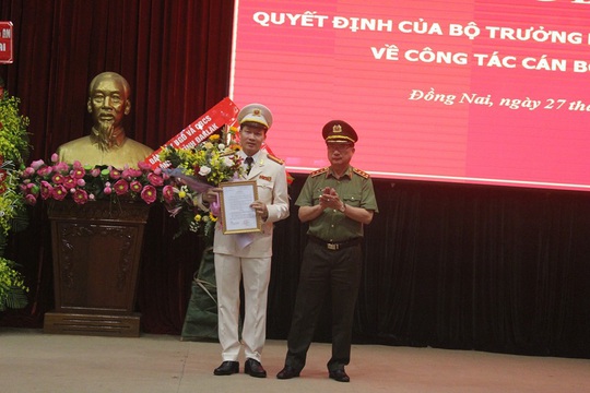 Đại tá Vũ Hồng Văn làm Giám đốc Công an tỉnh Đồng Nai - Ảnh 2.