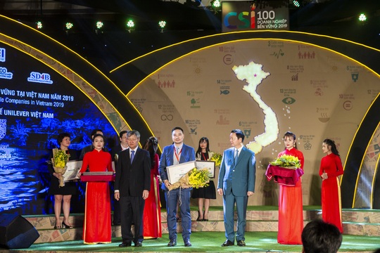 Unilever Việt Nam được vinh danh Top 10 Doanh nghiệp bền vững nhất - Ảnh 1.