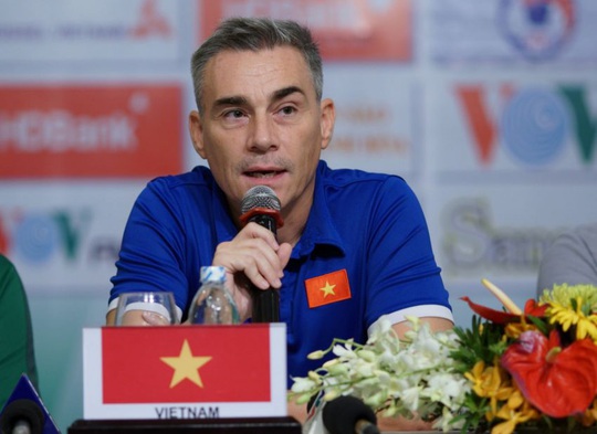 HLV Miguel Rodrigo bất ngờ chia tay tuyển futsal Việt Nam - Ảnh 1.