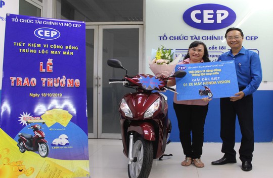 Tổ chức tài chính vi mô CEP trao giải thưởng chương trình “Tiết kiệm vì cộng đồng – Trúng lộc may mắn” - Ảnh 1.