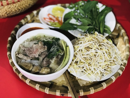 10 quán phở Việt được yêu thích năm 2019 - Ảnh 1.