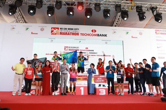 Giải marathon Quốc tế TP HCM Techcombank 2019: Đỉnh cao của phong trào “cùng nhau vượt trội hơn mỗi ngày” - Ảnh 3.