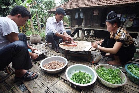 Gỏi cá- Món ăn dịp Tết của người Tây Bắc - Ảnh 1.