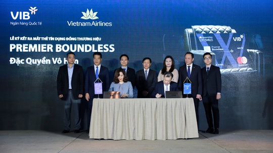 VIB và Vietnam Airlines ra mắt dòng thẻ bay đặc quyền Premier Boundless - Ảnh 1.