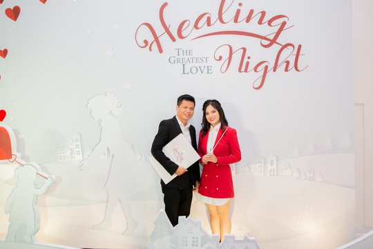 Ca sĩ Sunny Đan Ngọc ngọt ngào trong  đêm nhạc “Healing Night”  - Ảnh 4.