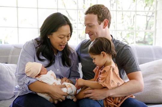 Vợ chồng ông chủ Facebook lần đầu chia sẻ về hôn nhân và gia đình - Ảnh 1.