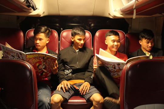 Về quê đón Xuân trên những chuyến xe nghĩa tình - Ảnh 5.