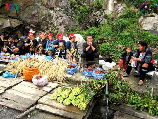 Du xuân Ô Quy Hồ - cung đèo huyền thoại ở vùng cao Tây Bắc - Ảnh 4.