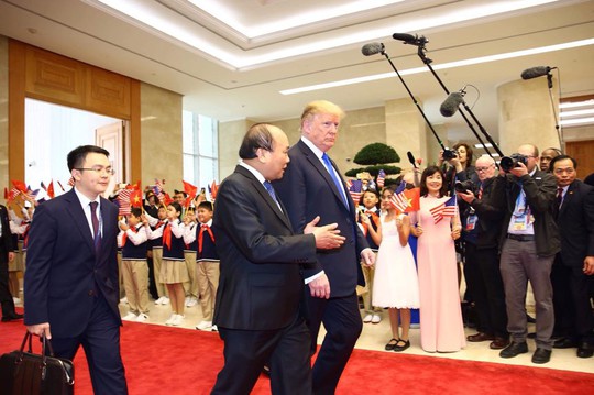 Toàn cảnh cuộc gặp Tổng Bí thư, Chủ tịch nước và Thủ tướng với Tổng thống Donald Trump - Ảnh 5.