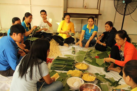 Tết ấm áp cho công nhân khó khăn - Ảnh 4.