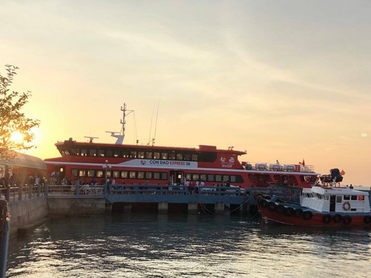 Hành trình Côn Đảo bằng tàu cao tốc 5 sao của cô gái Hà Nội - Ảnh 15.
