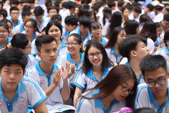 Đưa trường học đến thí sinh 2019 tại TP HCM: Rớt đại học thì phải làm sao? - Ảnh 8.