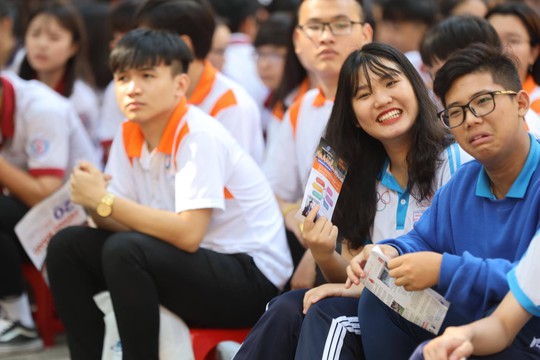 Đưa trường học đến thí sinh 2019 tại TP HCM: Rớt đại học thì phải làm sao? - Ảnh 20.