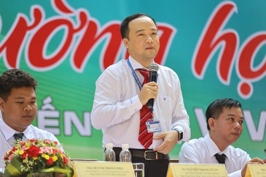 Đưa trường học đến thí sinh 2019 tại TP HCM: Rớt đại học thì phải làm sao? - Ảnh 26.