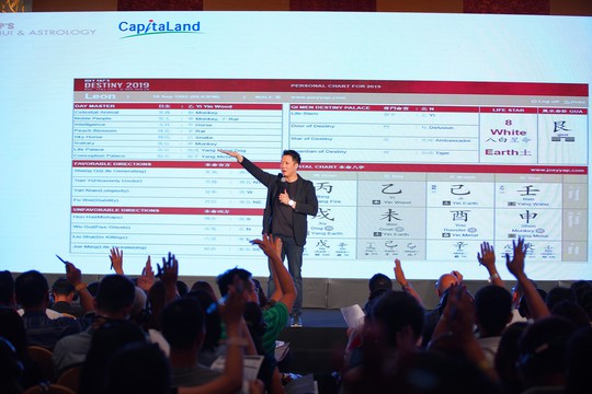 CapitaLand khởi động chuỗi hoạt động kỷ niệm 25 năm tại Việt Nam với hội thảo Phong thủy và Chiêm tinh học 2019 - Ảnh 2.