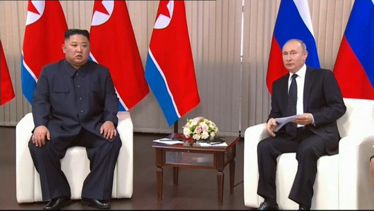 Hai nhà lãnh đạo Nga, Triều Tiên hội đàm - Ảnh 1.