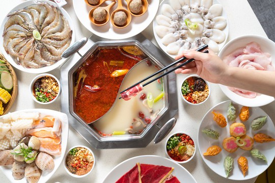 Ra mắt Đào Hoa – mô hình Buffet lẩu Đài Loan chạy chuyền all in one - Ảnh 1.