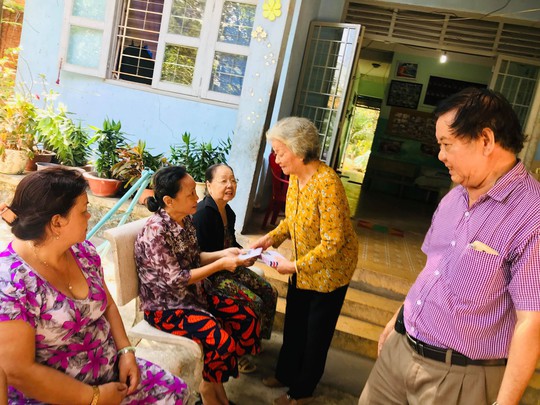 Mẹ cố Phó Chủ tịch UBND TP HCM Nguyễn Thị Thu thực hiện di nguyện của con - Ảnh 7.