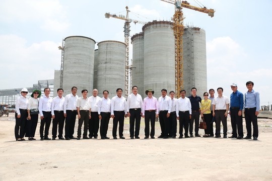 C.P. Việt Nam ký kết hợp tác xây dựng chuỗi sản xuất thịt gà an toàn dịch bệnh - Ảnh 2.