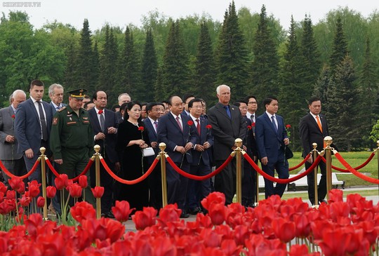 Lễ đón chính thức Thủ tướng Nguyễn Xuân Phúc tại thủ đô Moscow - Ảnh 4.