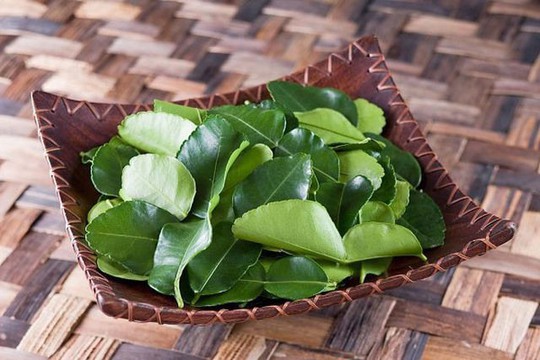 Lá chanh ở Việt Nam sang châu Âu bán 6,3 triệu đồng/kg - Ảnh 2.