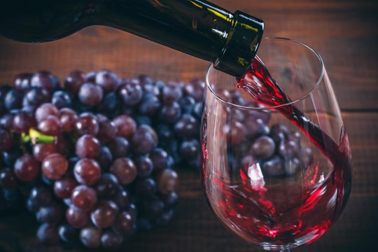Phát hiện thần dược trị cao huyết áp trong rượu vang đỏ - Ảnh 1.