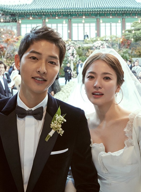 Song Joong Ki lên tiếng về tin đồn ngoại tình, hôn nhân trục trặc - Ảnh 2.
