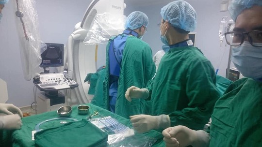 Nhiều kỹ thuật, máy móc hiện đại được ứng dụng tại bệnh viện cơ sở - Ảnh 2.