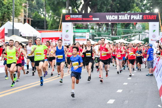 Giải marathon Quốc tế Thành phố Hồ Chí Minh Techcombank khởi động mùa giải thứ 3 - Ảnh 1.