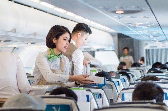 Chuyến bay đặc biệt của Bamboo Airways khởi đầu hành trình bay Xanh - Ảnh 7.