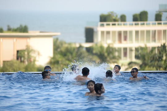 FLC Hotels & Resorts: Hành trình nắm tay con đi khắp muôn nơi - Ảnh 7.