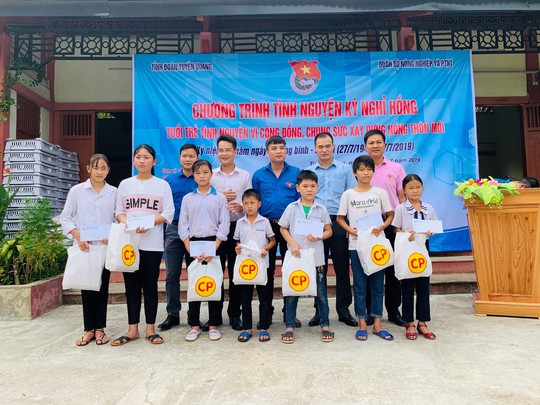 C.P. Việt Nam đồng hành cùng Chiến dịch tình nguyện hè 2019 - Ảnh 2.
