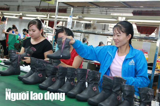 Đề xuất tăng mức lương tối thiểu vùng từ 5,1 – 5,7% - Ảnh 1.