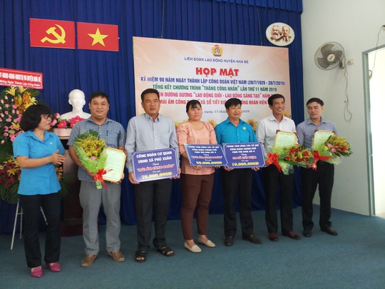 Nhiều hoạt động chăm lo cho đoàn viên khó khăn - Ảnh 1.