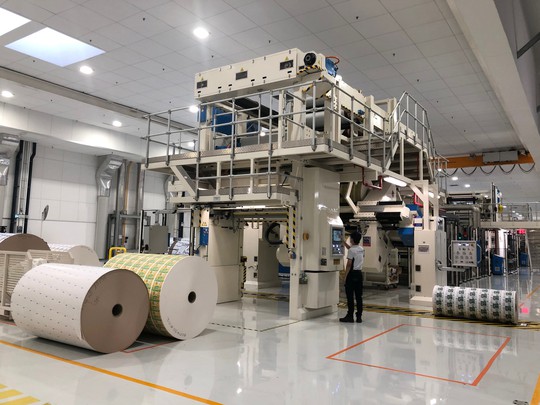 Nhà máy sản xuất hộp giấy đựng đồ uống trị giá 120 triệu euro đi vào hoạt động  - Ảnh 1.