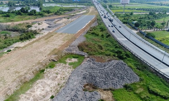 Dự án đường cao tốc Trung Lương - Mỹ Thuận: 15 giờ đàm phán căng thẳng - Ảnh 1.