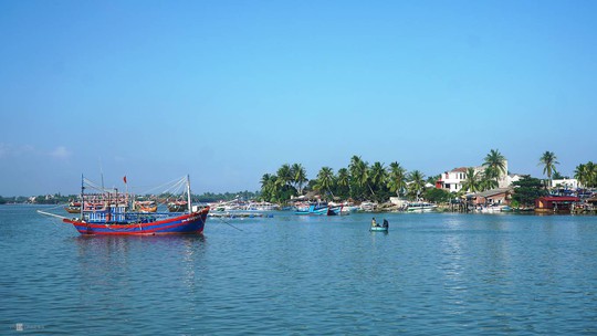 Một ngày ăn chơi không sóng điện thoại ở Cù Lao Chàm - Ảnh 1.